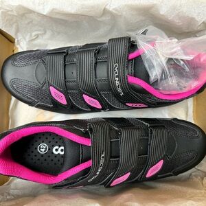 Cycling Shoes for Women - Black and Pink